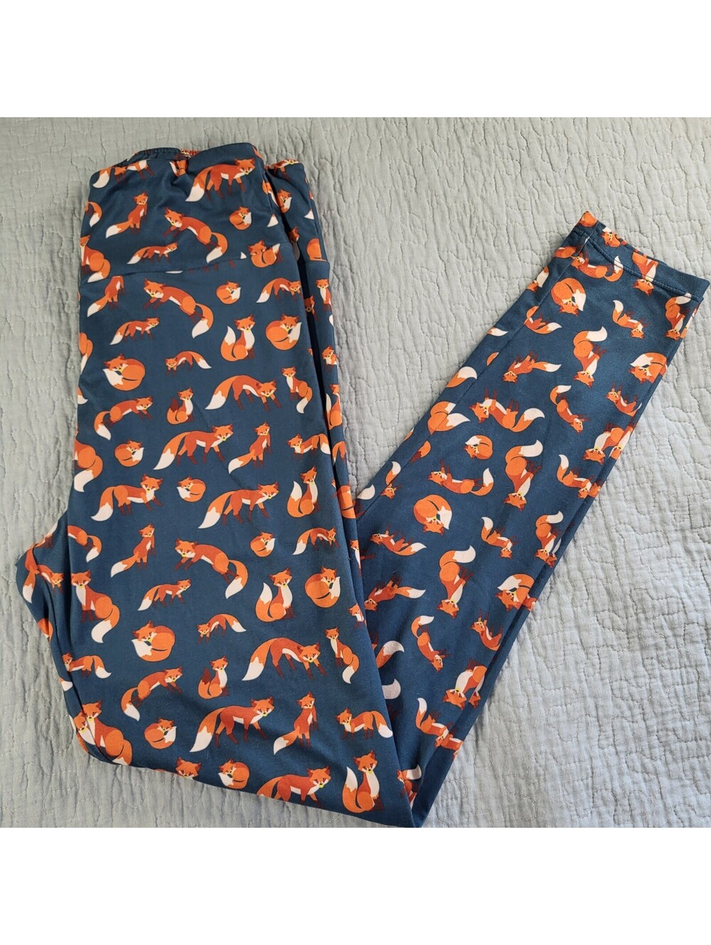L.A. Soul stretch Women's medium fox Print Leggings blue/rust orange foxes